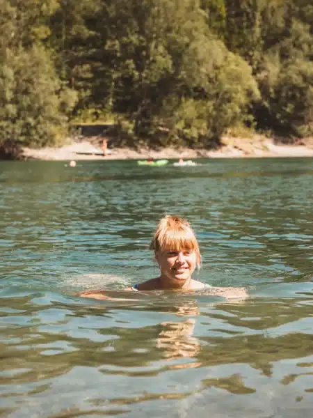 nage en eau libre dans le lac de Baggersee