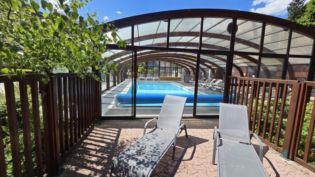 vacances chalet avec piscine